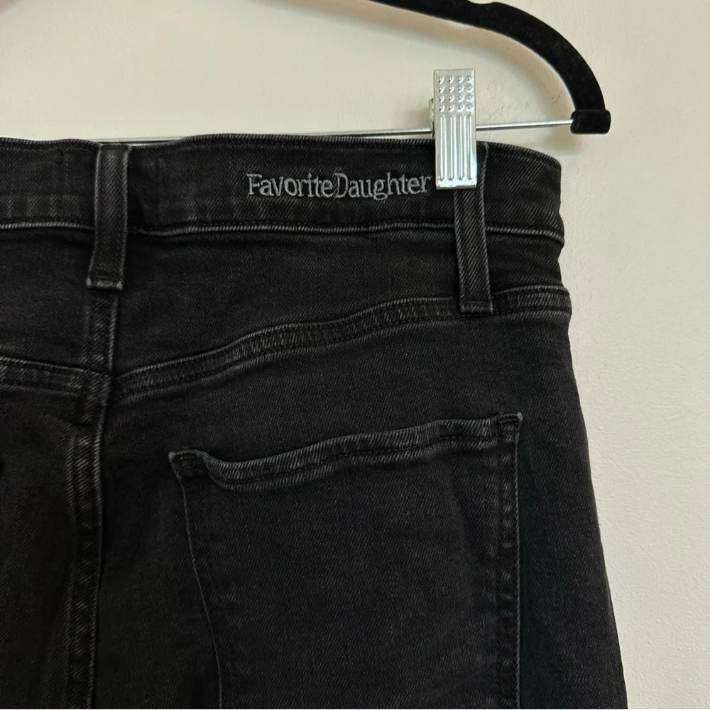 Favorite Daughter VALENTINA
BOULDER Black Boot Cut High-Rise Jeans - Picture 9 of 15